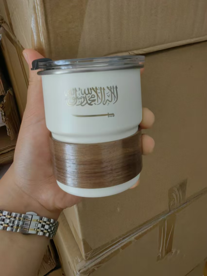 Taza de acero inoxidable con l - Outdoor Camping Direct reseña y precio